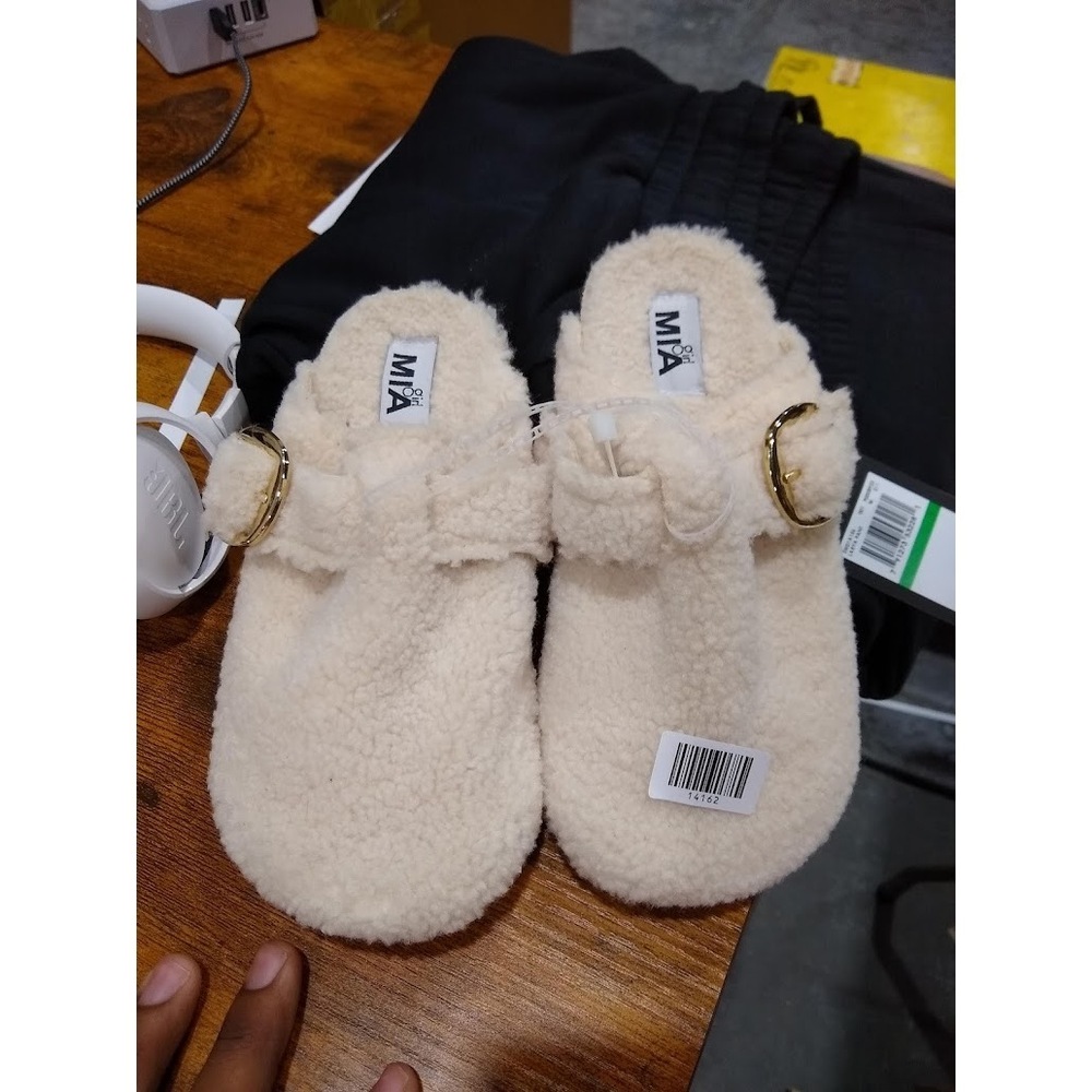 Mia Girl Slippers White S -2M